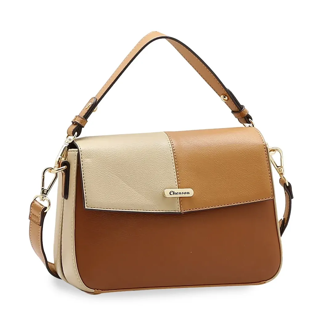 Bolsa feminina Chenson Patchwork Clássico em tons marrom, bege e off white, vista frontal com alças e detalhes metálicos dourados.